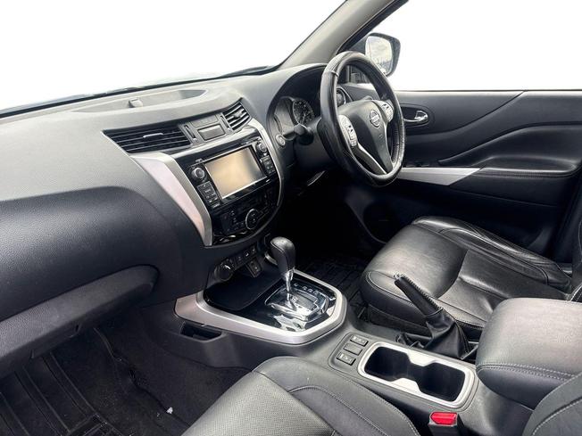 BMW Navara Photo 2