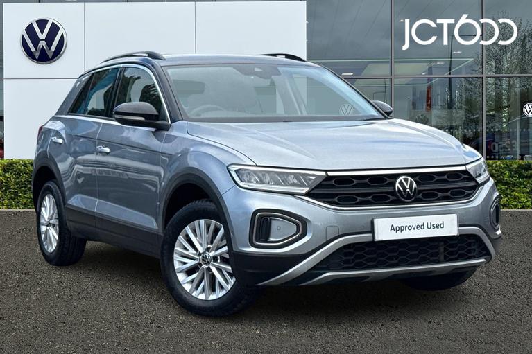 Used 2023 VOLKSWAGEN T-Roc 1.5 TSI Life SUV 5dr Petrol DSG Euro 6 (s/s) (150 ps) Silver at JCT600