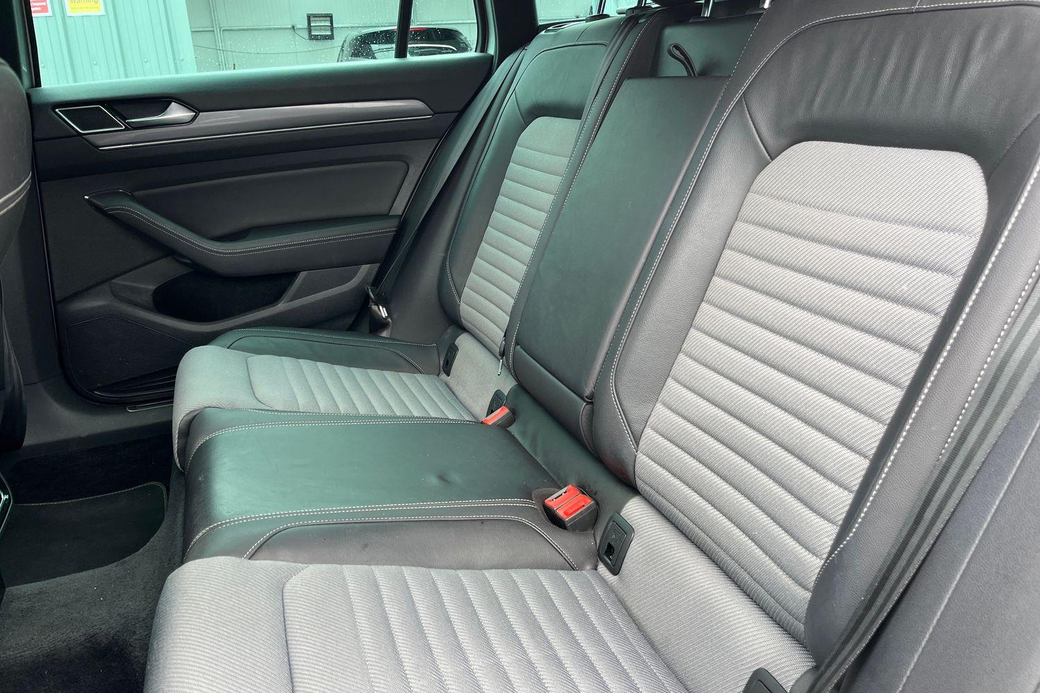 Volkswagen PASSAT Photo 19