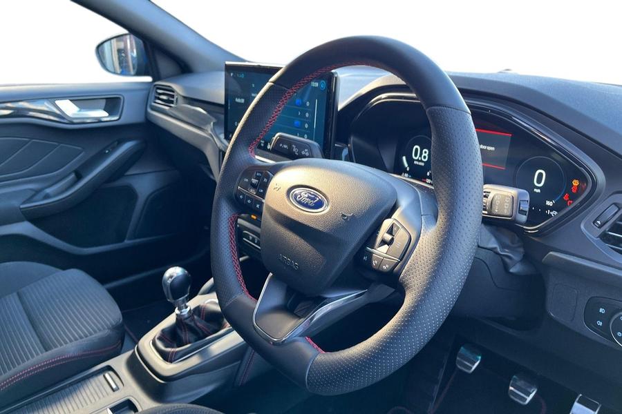 Ford Focus Photo autoimg-a71c3196c49dd337023bb4f728a50bced5898413.jpg