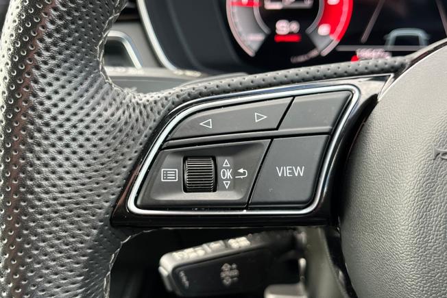 AUDI S5 Photo 16