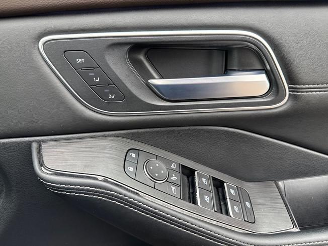 NISSAN X-Trail Photo 32