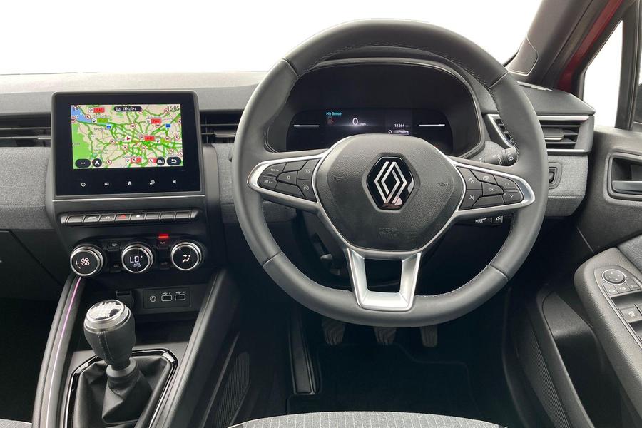 Renault Clio Photo autoimg-a7241c61d5ece155fef33f44ca50918e196dca9a.jpg