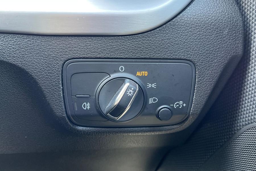 Audi Q2 Photo autoimg-a725c62f2591505eec9e414181360c2e49aa7869.jpg