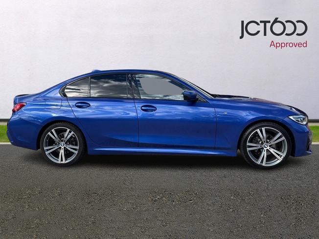 BMW 3 Series Photo 4