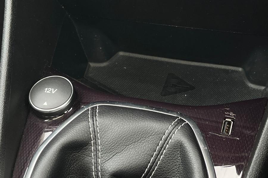 Ford FIESTA VIGNALE Photo autoimg-a7271929cab6573c6c43522fa04841005650e80a.jpg