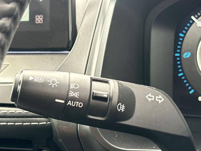 NISSAN Qashqai Photo 30