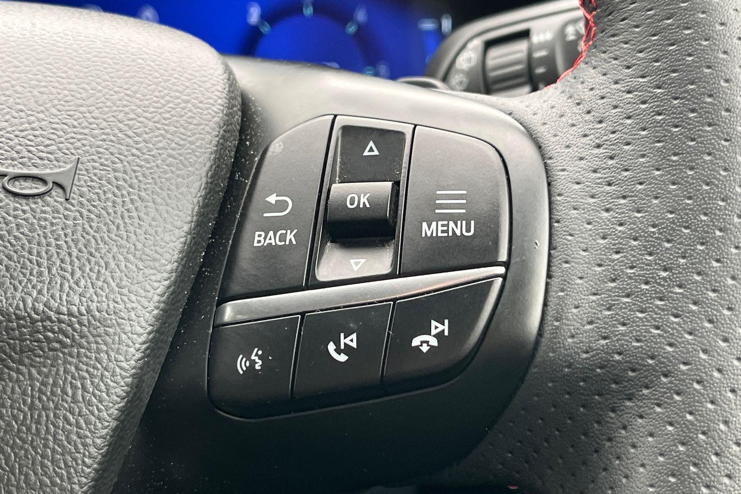 Ford KUGA Photo 28