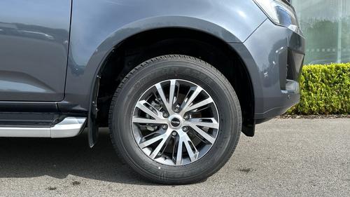 Isuzu D-Max Photo autoimg-a734ea17696d168f7fc61c78f1fabddc265b0b21.jpg