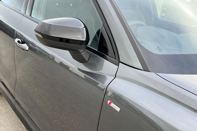 AUDI Q3 Photo 20