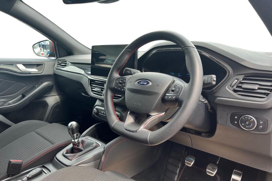Ford FOCUS Photo autoimg-a736574f077a6928b2367209574f46fd1b785ebd.jpg
