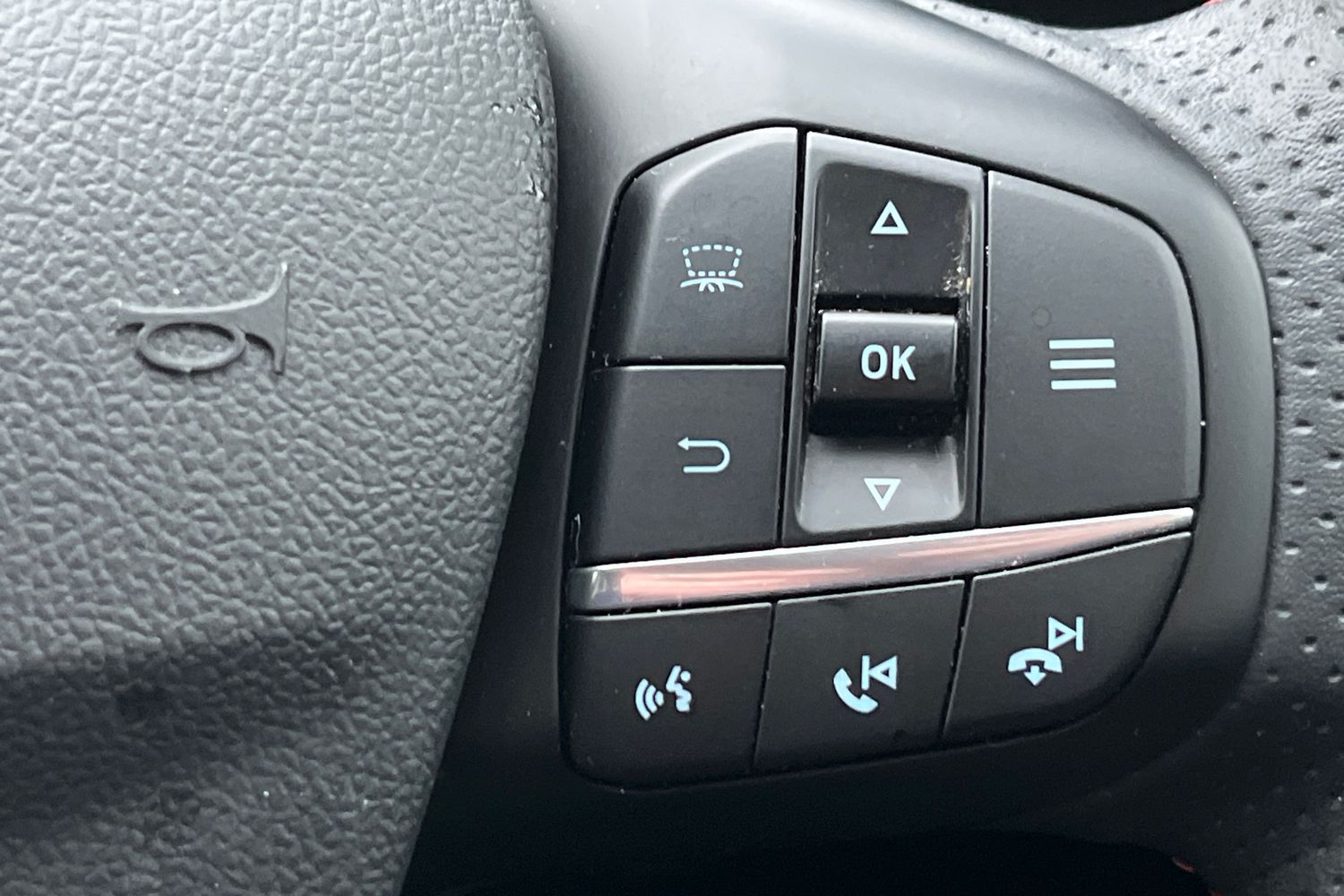 Ford KUGA Photo 37