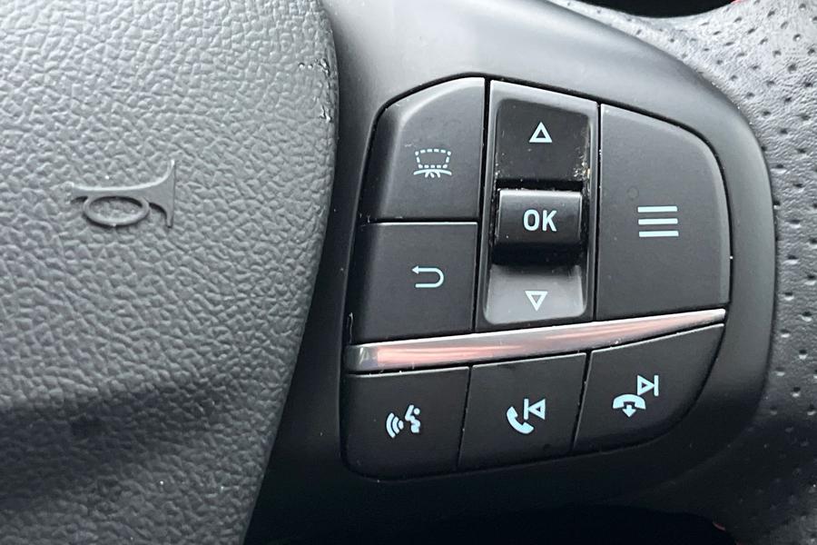 Ford KUGA Photo autoimg-a737fcb3abab73d42859219b9029684058177068.jpg