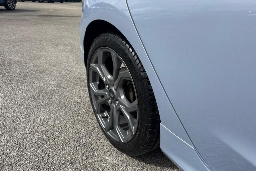 Ford FIESTA Photo autoimg-a73aaa68b2b5c3930b9c39a35fd1325a0971bc1a.jpg
