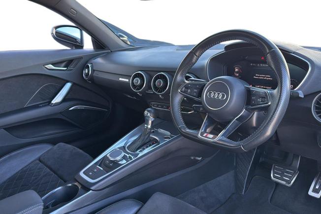 AUDI TT Photo 6