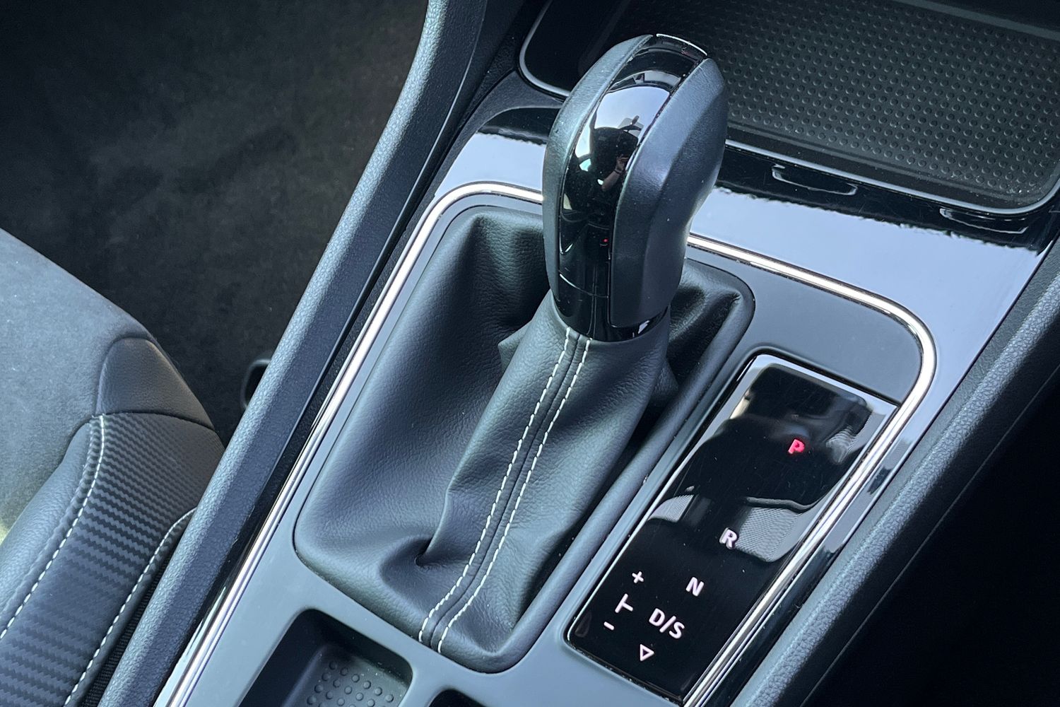 SEAT LEON Photo 35