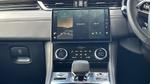 Jaguar F-PACE Photo 13