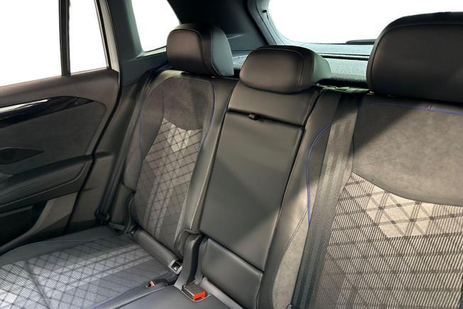 VOLKSWAGEN Tiguan Photo 9