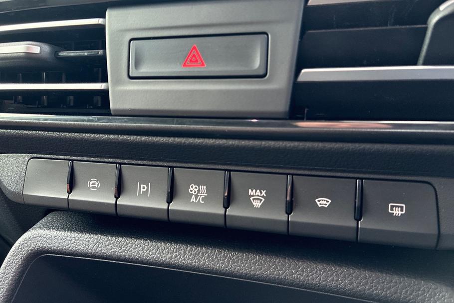 Used Ford TRANSIT CONNECT BG75DMV 30