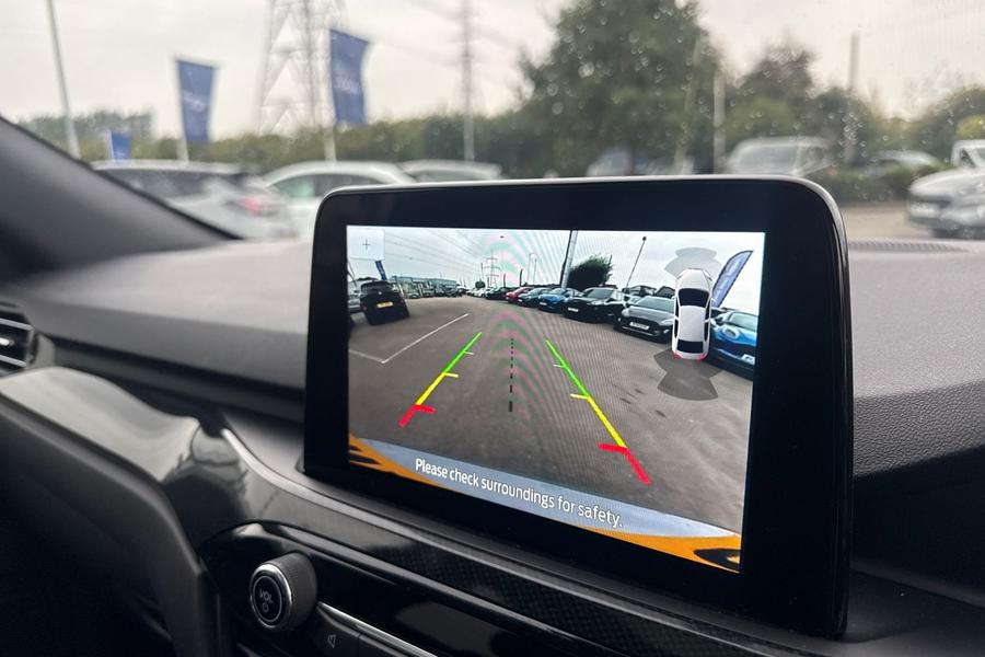 Ford KUGA Photo autoimg-a74a203c25ac4bcc6fe7a2c1446cfb3cb2666ae6.jpg