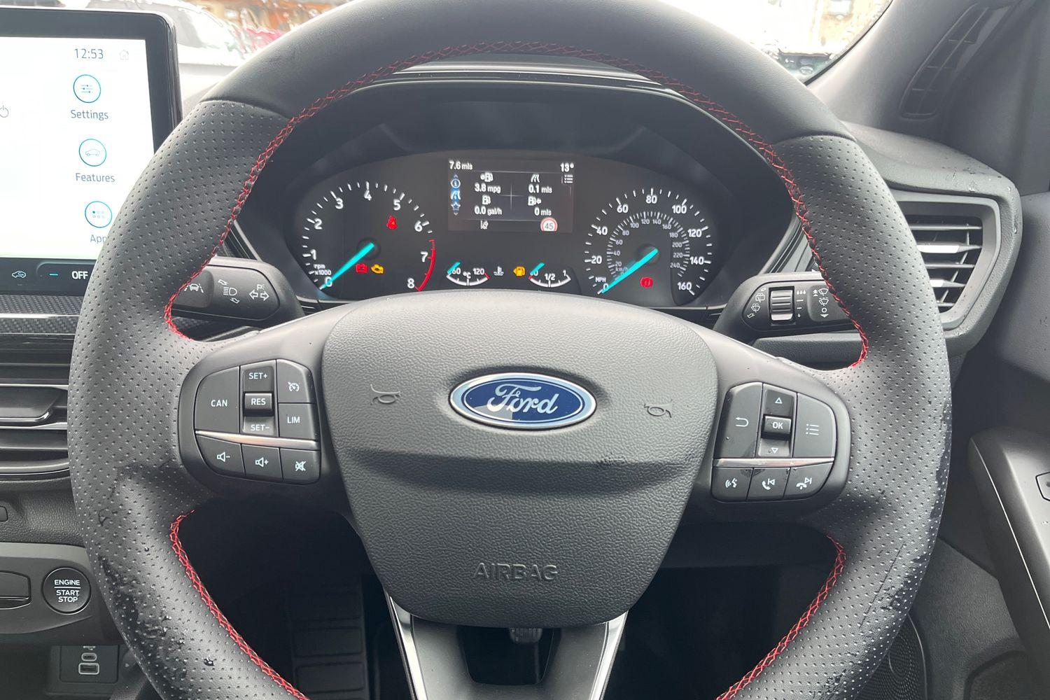 Ford Focus Photo 11