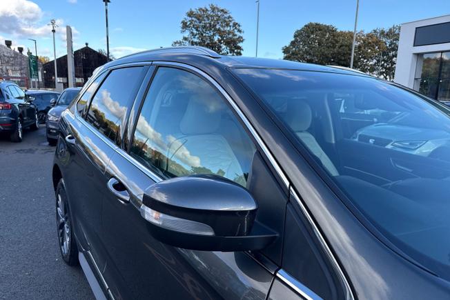 FORD Edge Photo 20