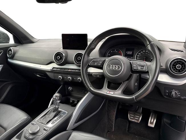 AUDI Q2 Photo 6