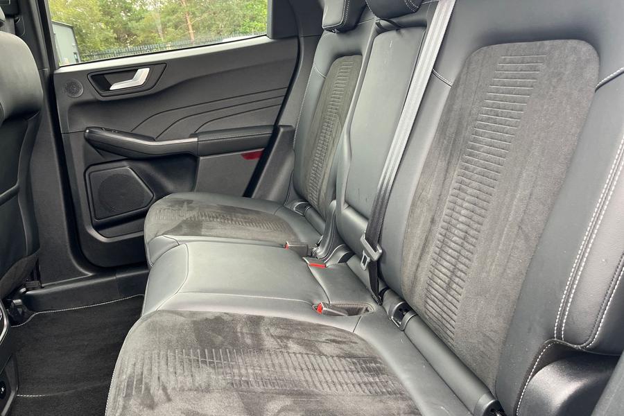 Ford KUGA Photo autoimg-a74fb476accf86dbb7b33828d5803ded46b43817.jpg