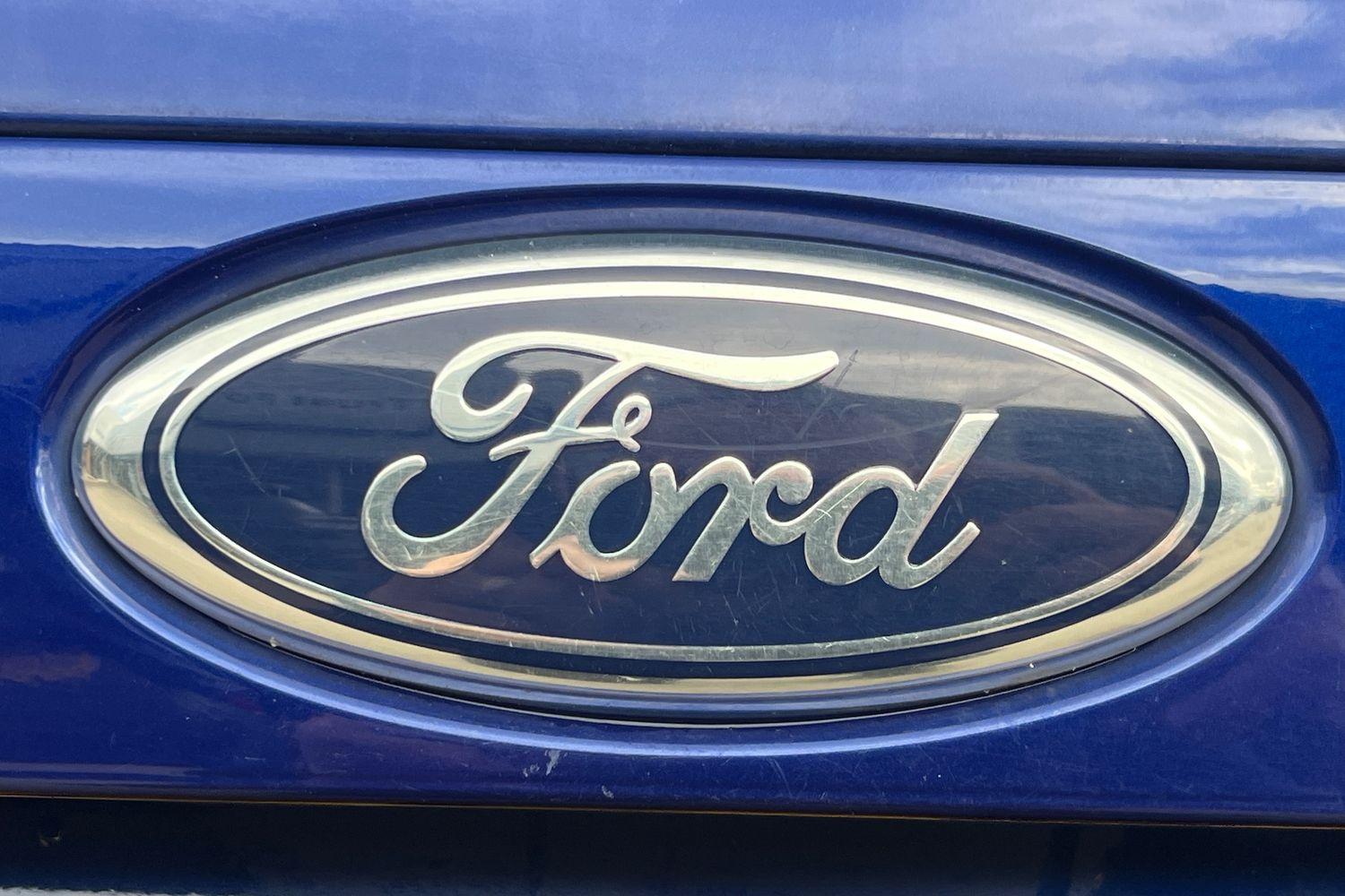 Ford B-MAX Photo 39