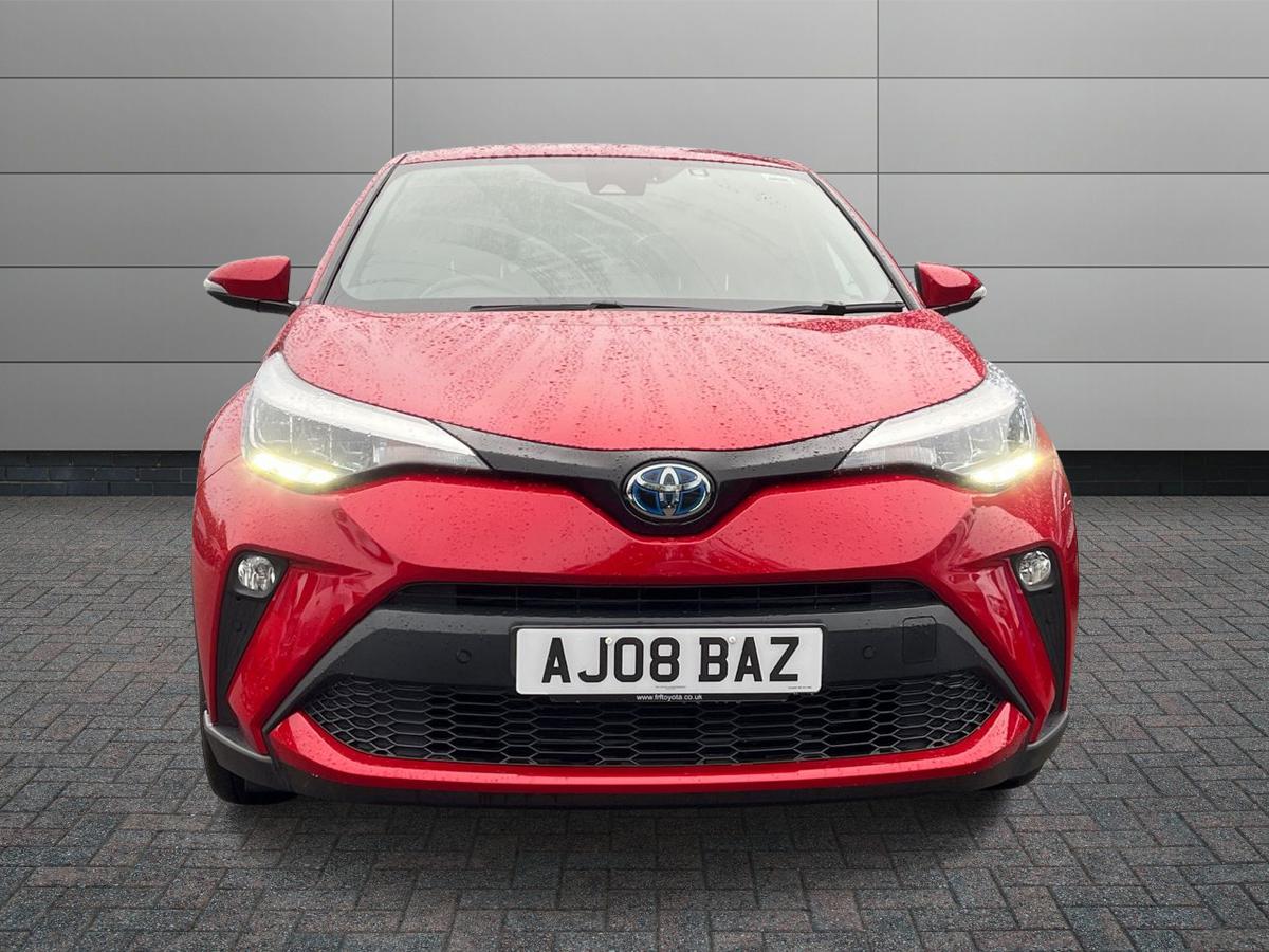 Toyota C-HR Photo 7