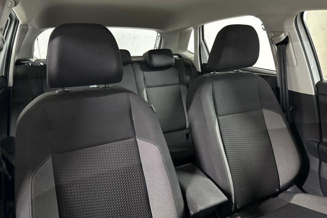 VOLKSWAGEN Polo Photo 23