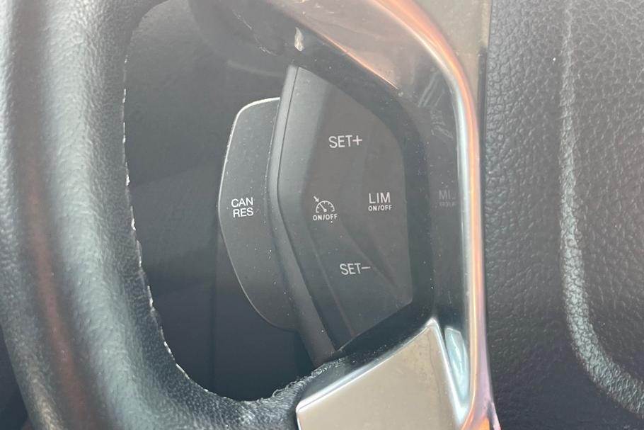 Used Ford TRANSIT CONNECT LO73YZX 19