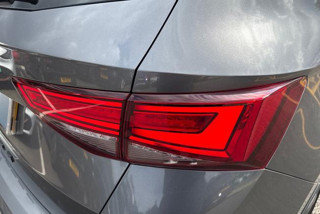 CUPRA Ateca Photo 18
