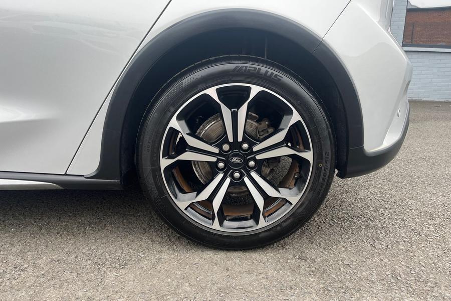 Ford FOCUS Photo autoimg-a75e8d76621460ff812ae2080a825de9d8a2a43c.jpg