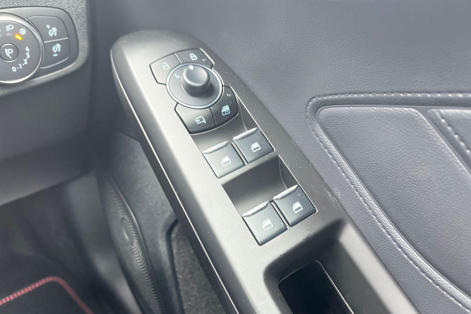 Ford Focus Photo 15