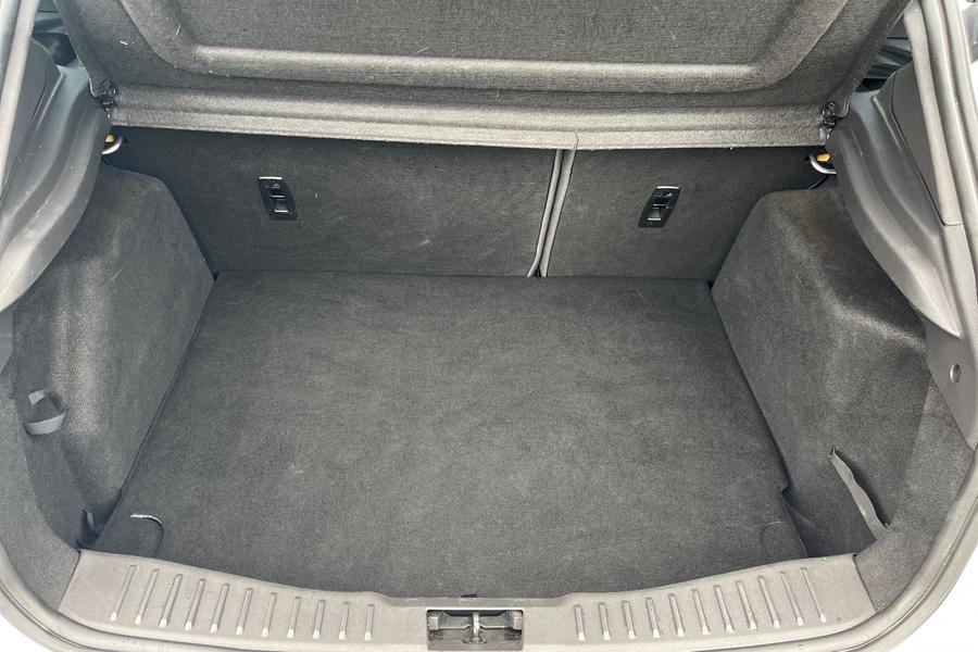 Ford FOCUS Photo autoimg-a76497c4bf3076f3ada6d51e66566722b3f091ce.jpg