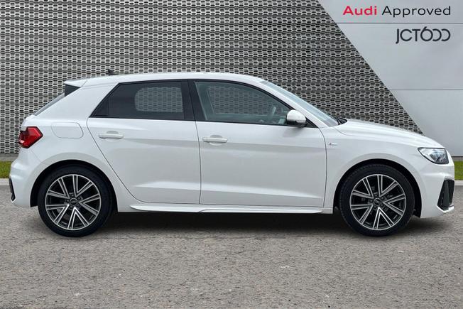 Audi A1 Photo 4