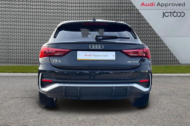AUDI Q3 Photo 8