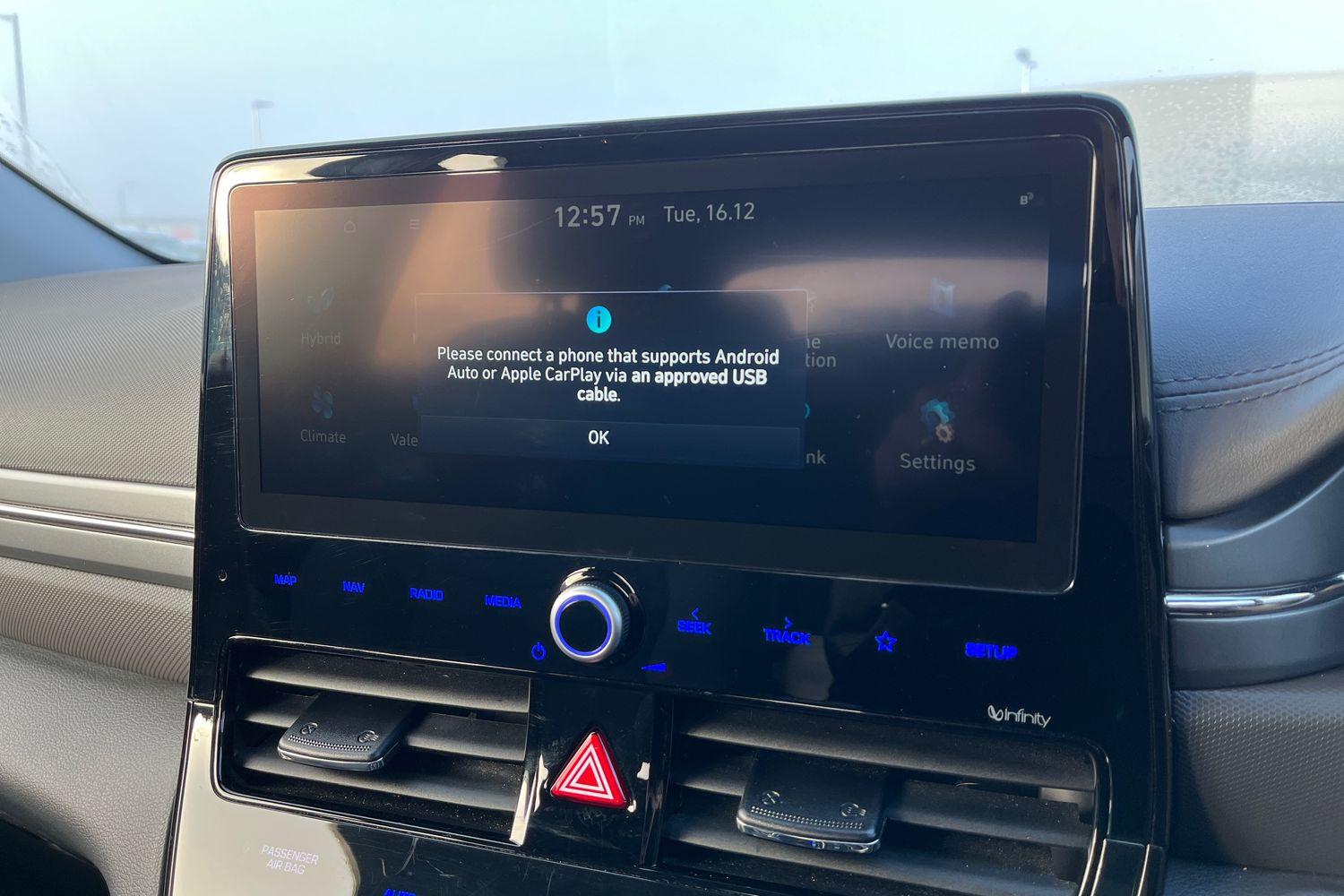 Hyundai IONIQ Photo 26