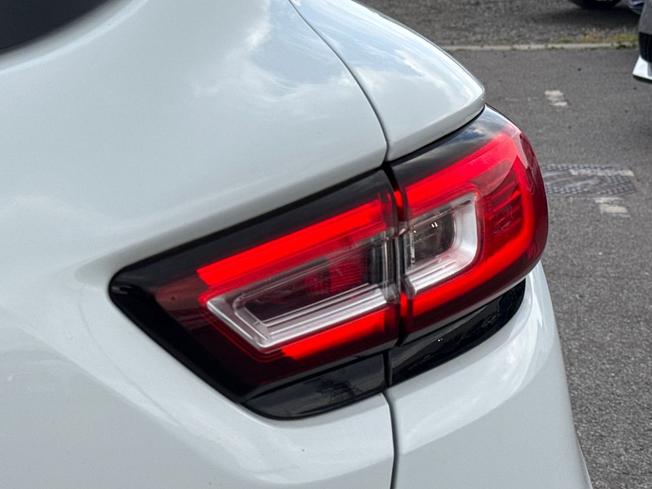 RENAULT Clio Photo 18