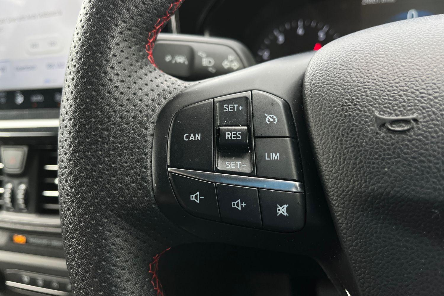 Ford Focus Photo 25