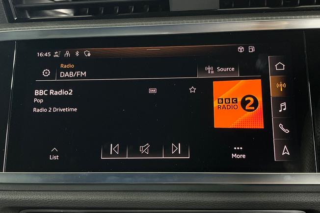 AUDI Q3 Photo 13