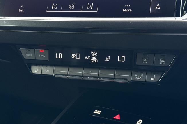 AUDI Q4 E-Tron Photo 33