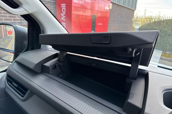Volkswagen E-Transporter Photo 30