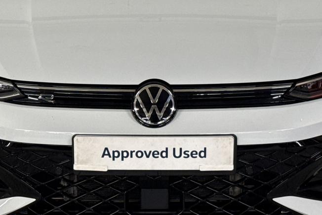 VOLKSWAGEN Golf Photo 29
