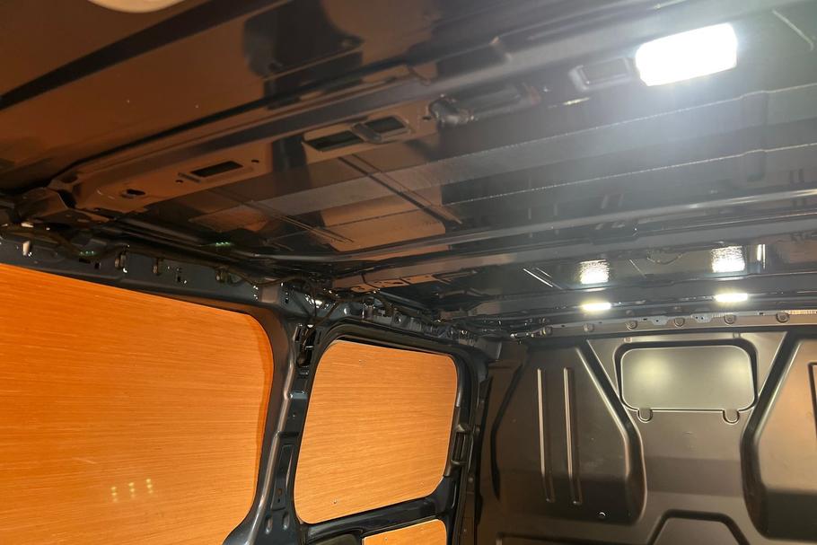 Used Ford TRANSIT CUSTOM WO25UFA 38