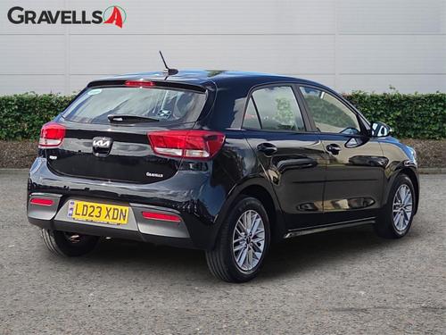 Kia RIO Photo autoimg-a7866a4caf2f9be0d55919d8df081d91e33d7a2f.jpg