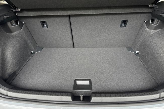 VOLKSWAGEN Polo Photo 12