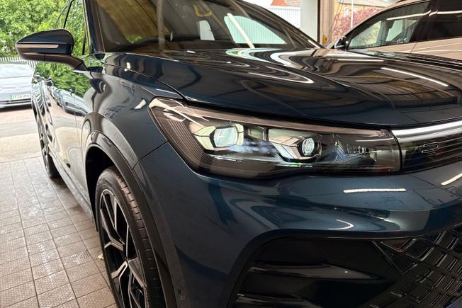 VOLKSWAGEN Tiguan Photo 19
