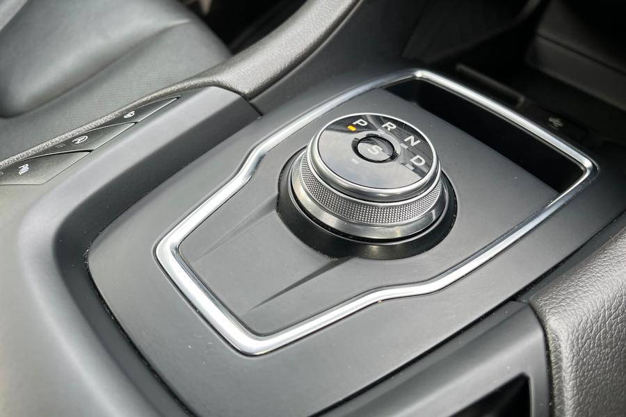 Ford MONDEO Photo autoimg-a78cd68ae39a1c21abddc4f09e81e996cf45852a.jpg